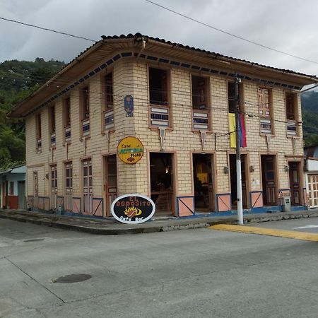 Hostal Casa Victoria Pijao Exterior foto